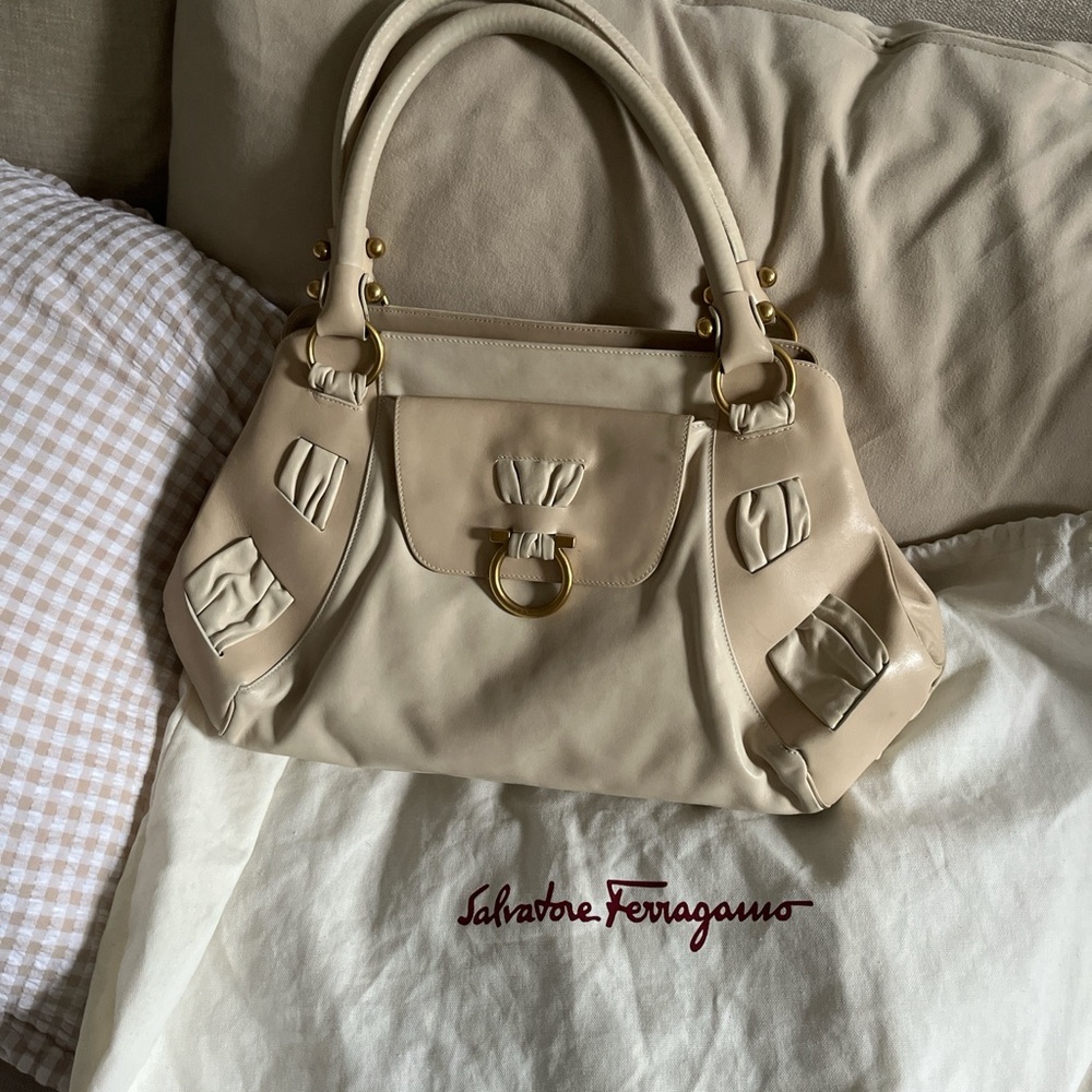 Salvatore Ferragamo Gancini Leather Shoulder Bag